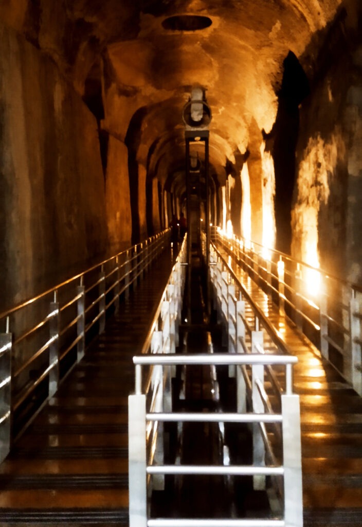 El Deposito Tunnels Front2