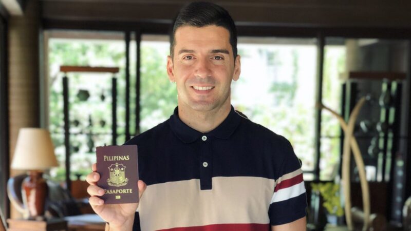 Spanish Football Player Bienvenido Marañón Flaunts New Philippine Passport | LaJornadaFilipina.com